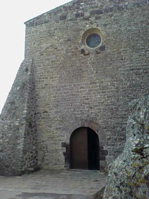 entrée eglise evenos