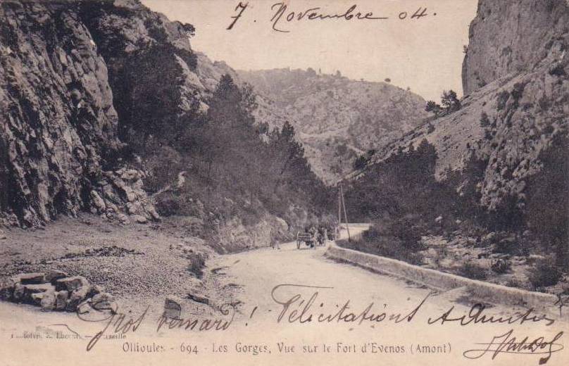 Les gorges avec vue du chateau